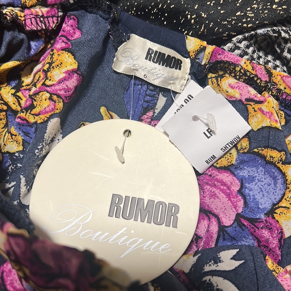 Rumor Boutique Floral Print Pom Pom Embellished Shorts - Picture 4 of 5